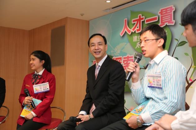 朱市長接見34位全國技藝競賽金手獎獲獎學生